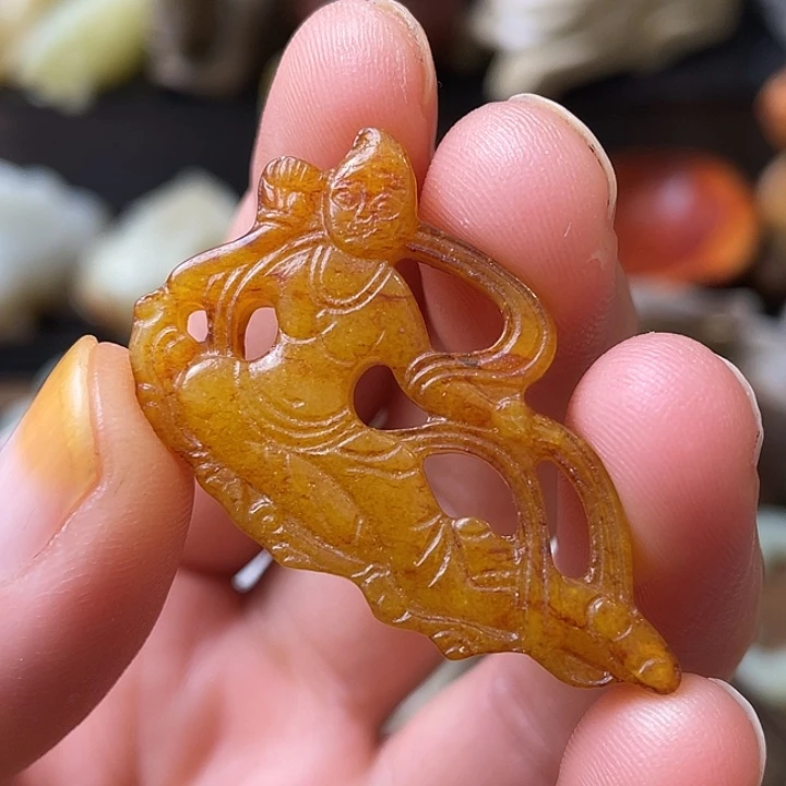 和田玉（糖玉）未镶嵌颈饰