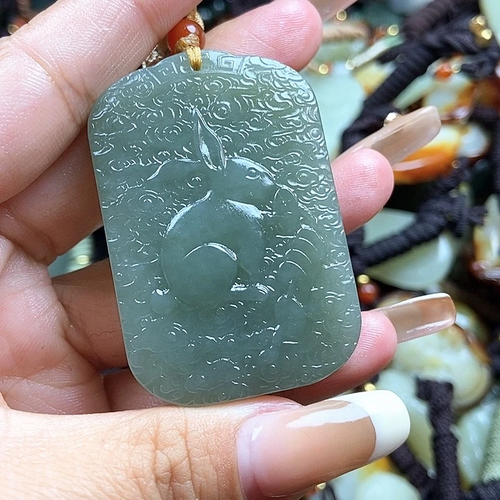 和田玉颈饰未镶嵌双面