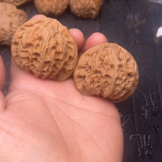 文玩核桃吊坠宫灯