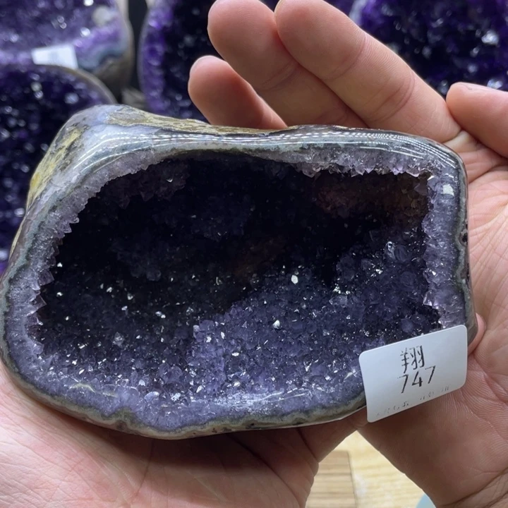 未镶嵌大型摆件（非配饰）紫晶