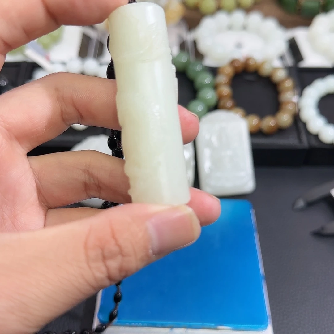 和田玉（碧玉）颈饰未镶嵌