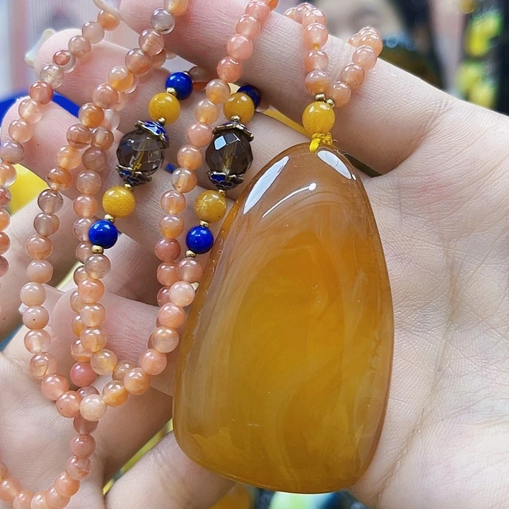 琥珀未镶嵌颈饰吊坠