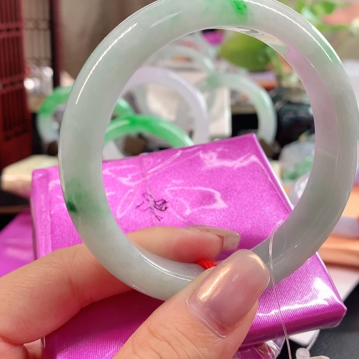 翡翠未镶嵌手镯58圈口