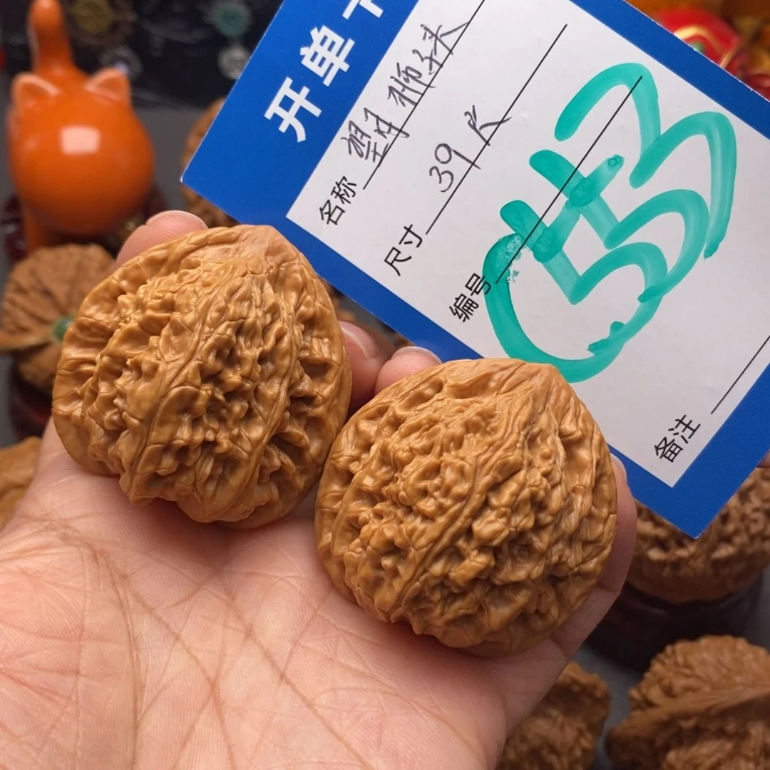 文玩核桃把件39尺望月狮子头