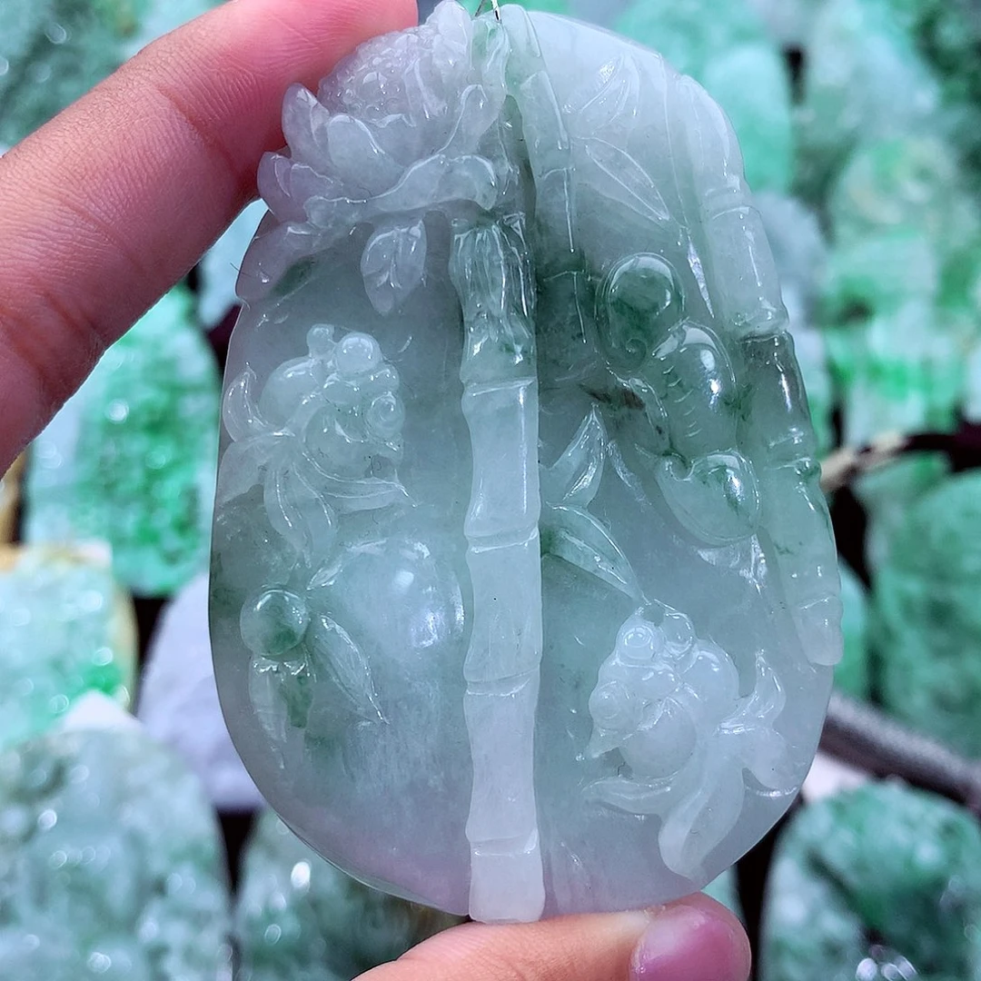 吊坠(不含链)未镶嵌翡翠