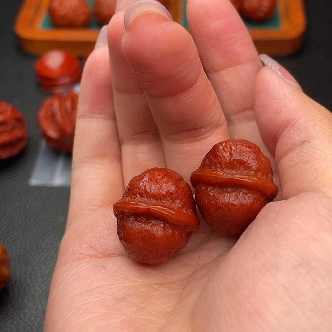 文玩核桃把件元宝