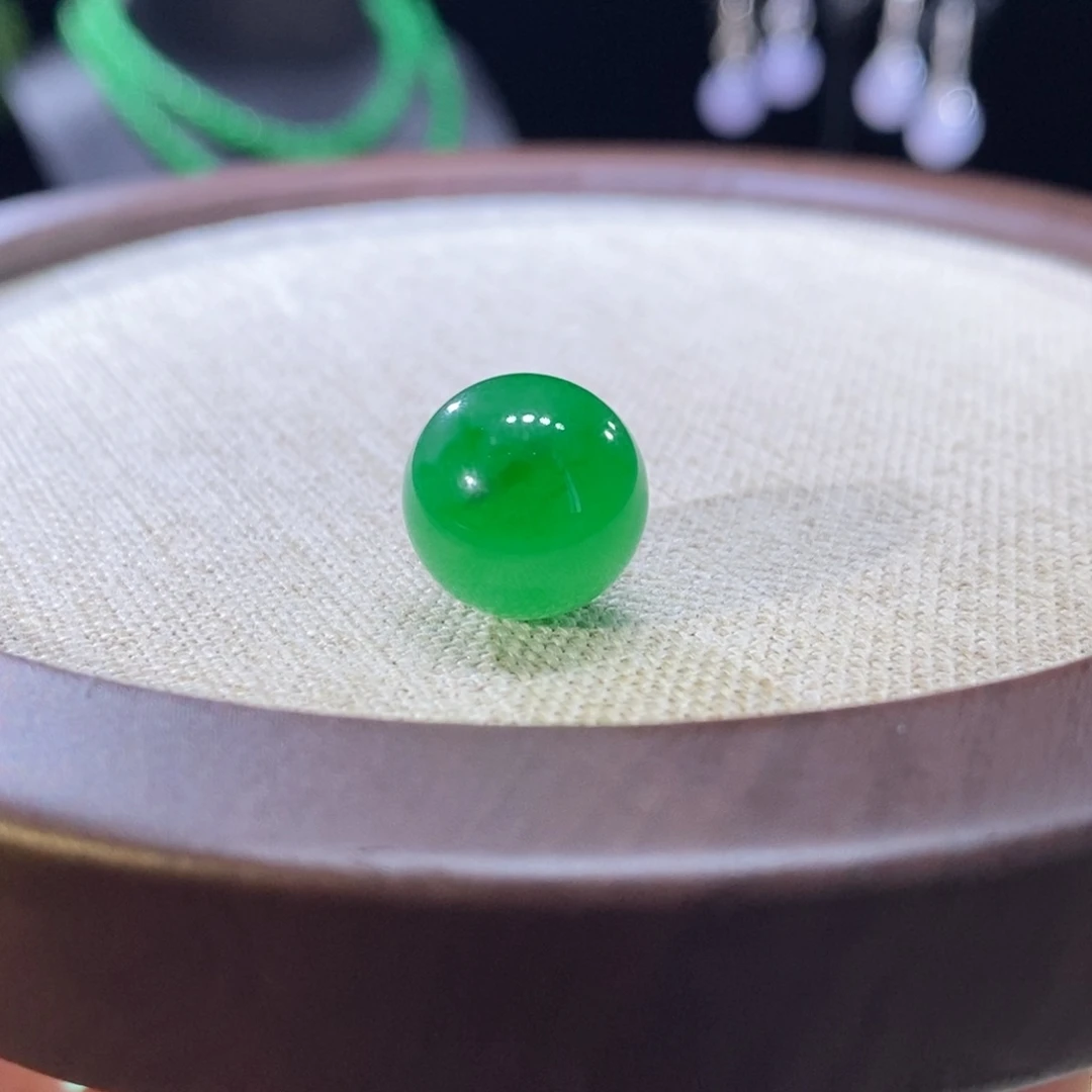 翡翠未镶嵌颈饰冰绿珠珠12.2mm