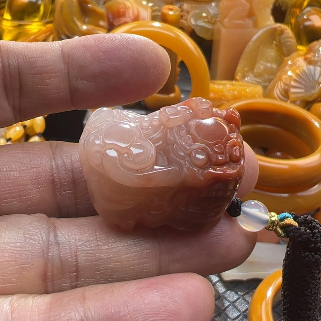 石英质玉未镶嵌颈饰