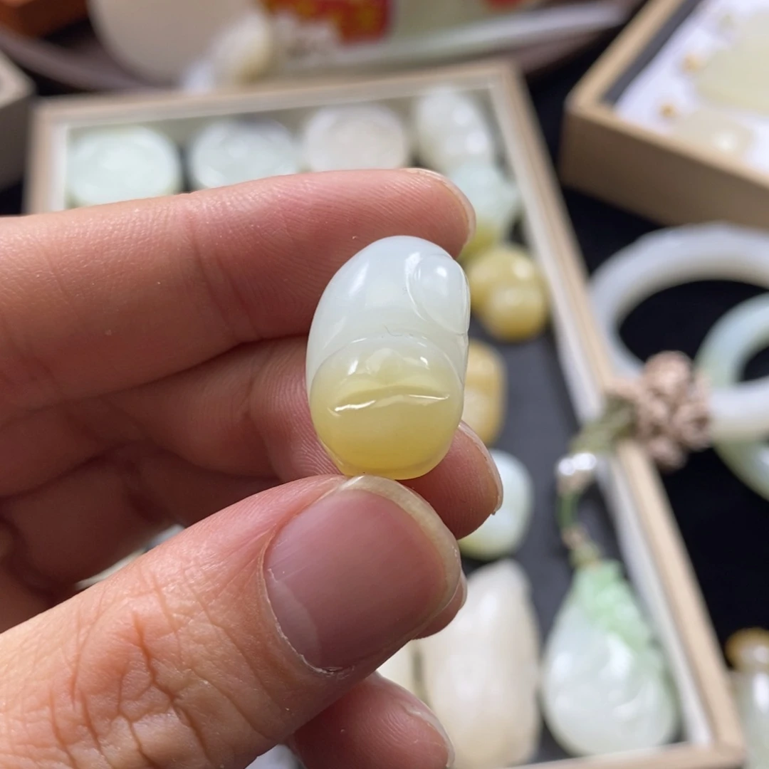 【闪购商品】和田玉吊坠未镶嵌
