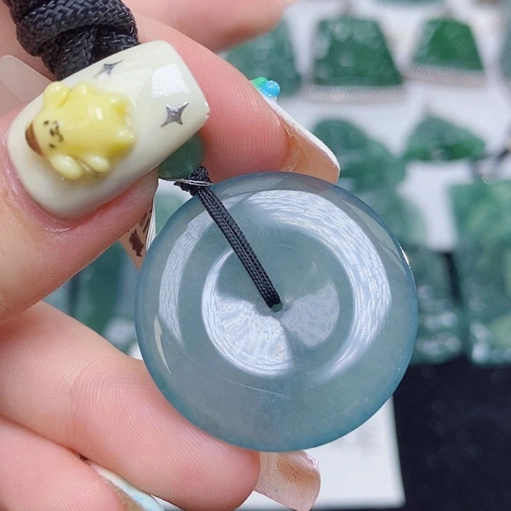 翡翠未镶嵌颈饰111111111111