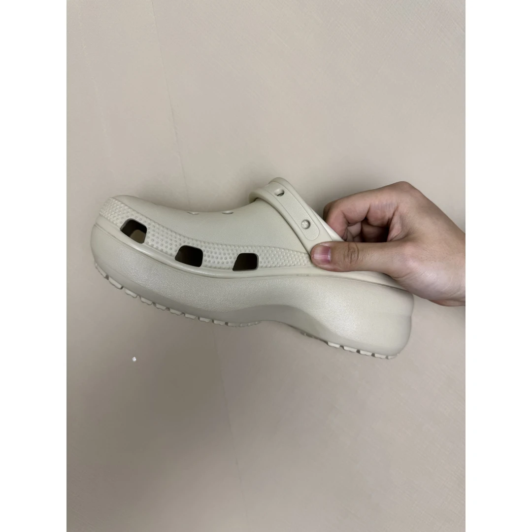 【云哚】洞洞鞋增高4.1cm全新未开封