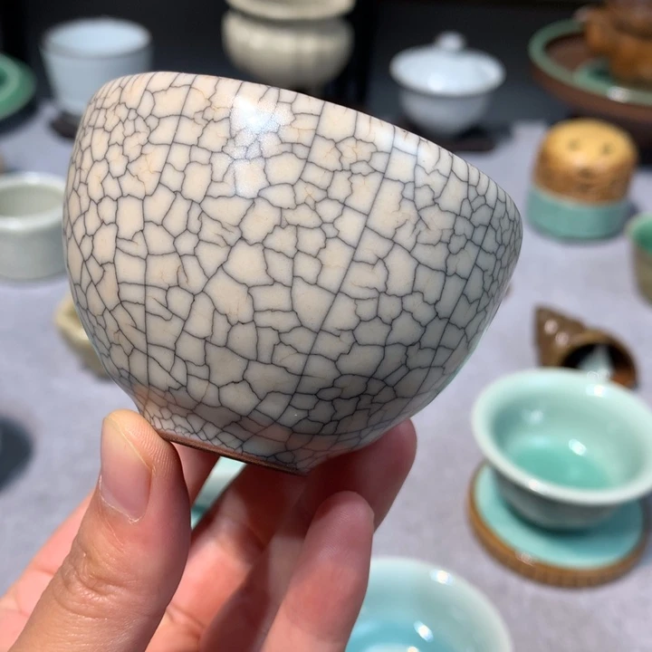 龙泉青瓷墨纹鸡心杯杯