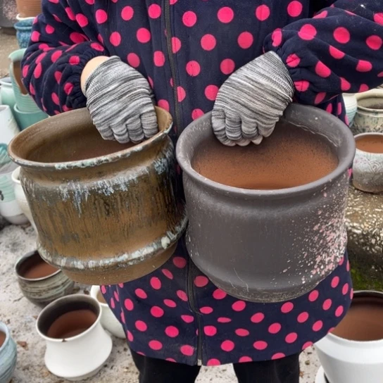 红陶口20高18瑕疵