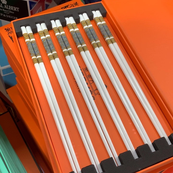 瓷片咖啡的香气是一个