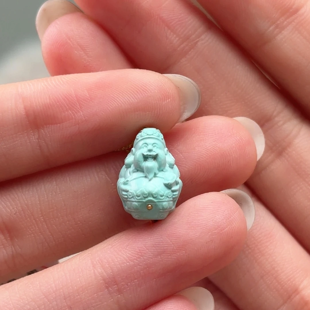 绿松石未镶嵌颈饰