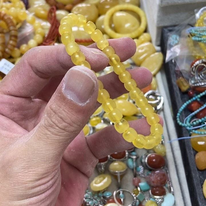 未镶嵌蜜蜡裸石多样性发货