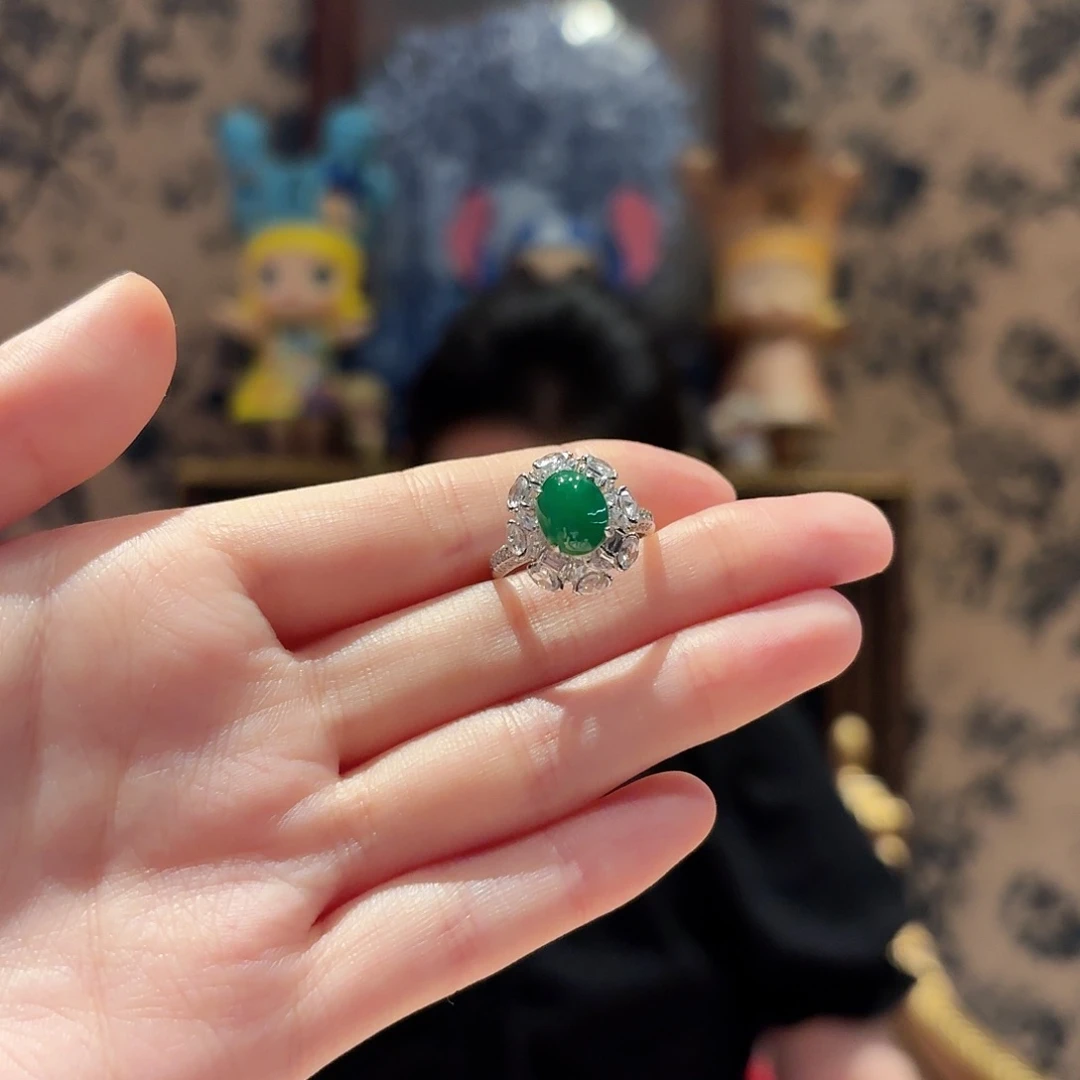 翡翠18K金镶嵌戒指戒指