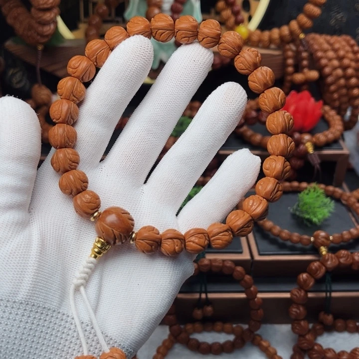 吊坠桃核12玉龙脊手持