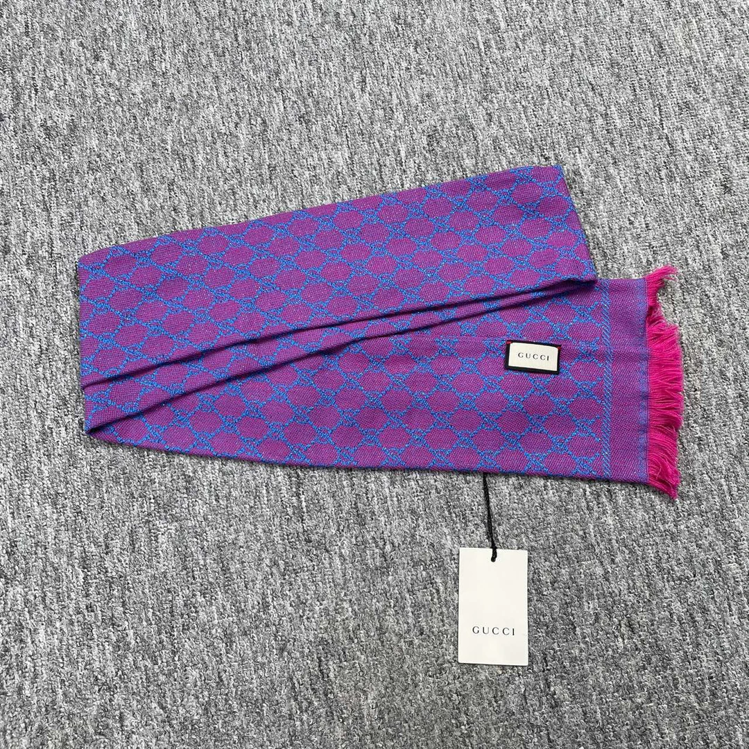 未使用 GUCCI/古驰 9231/紫色经典时尚印花围巾10*180cm/全新带吊