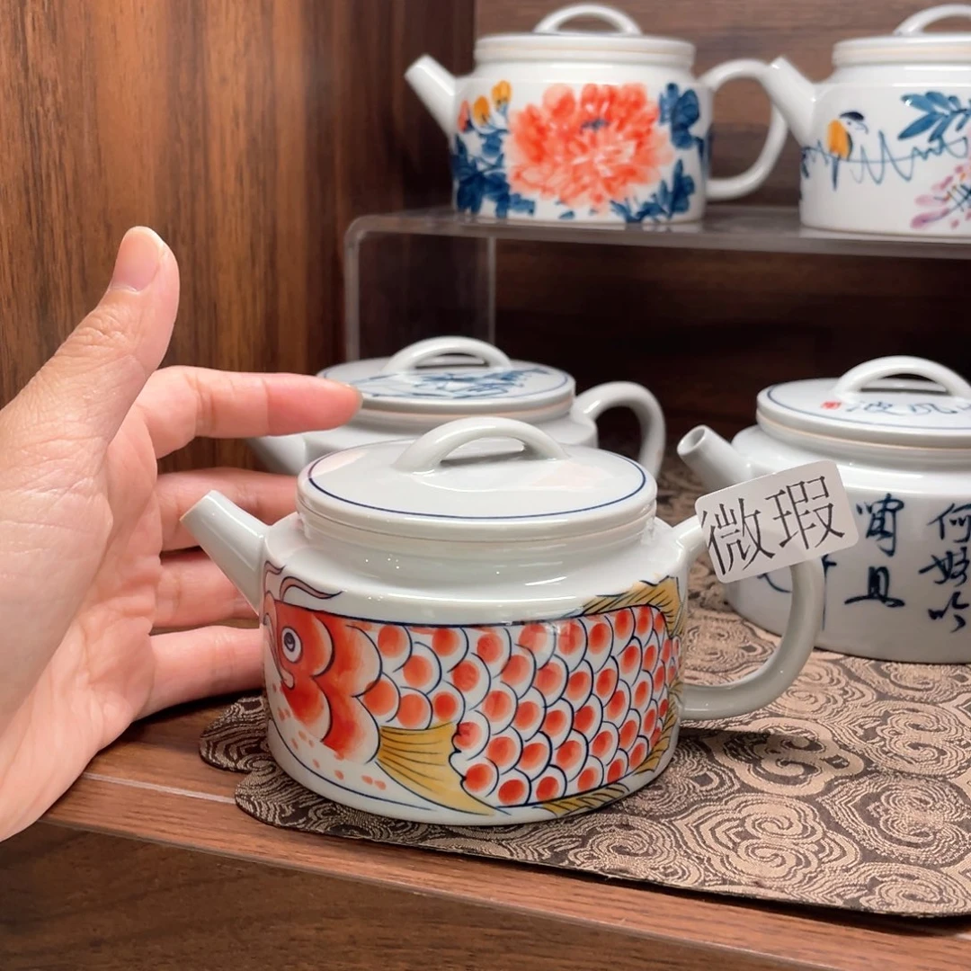釉下手绘茶具微瑕