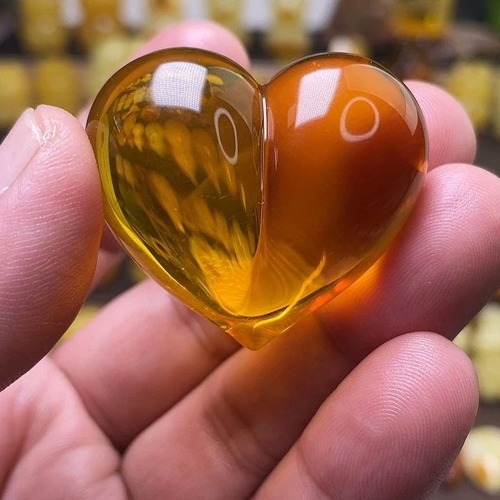 琥珀未镶嵌颈饰吊坠