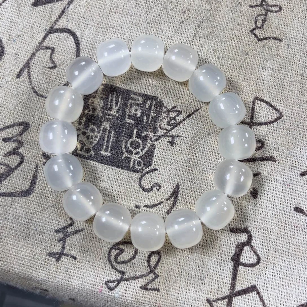 辣***姐玛瑙/玉髓未镶嵌手链