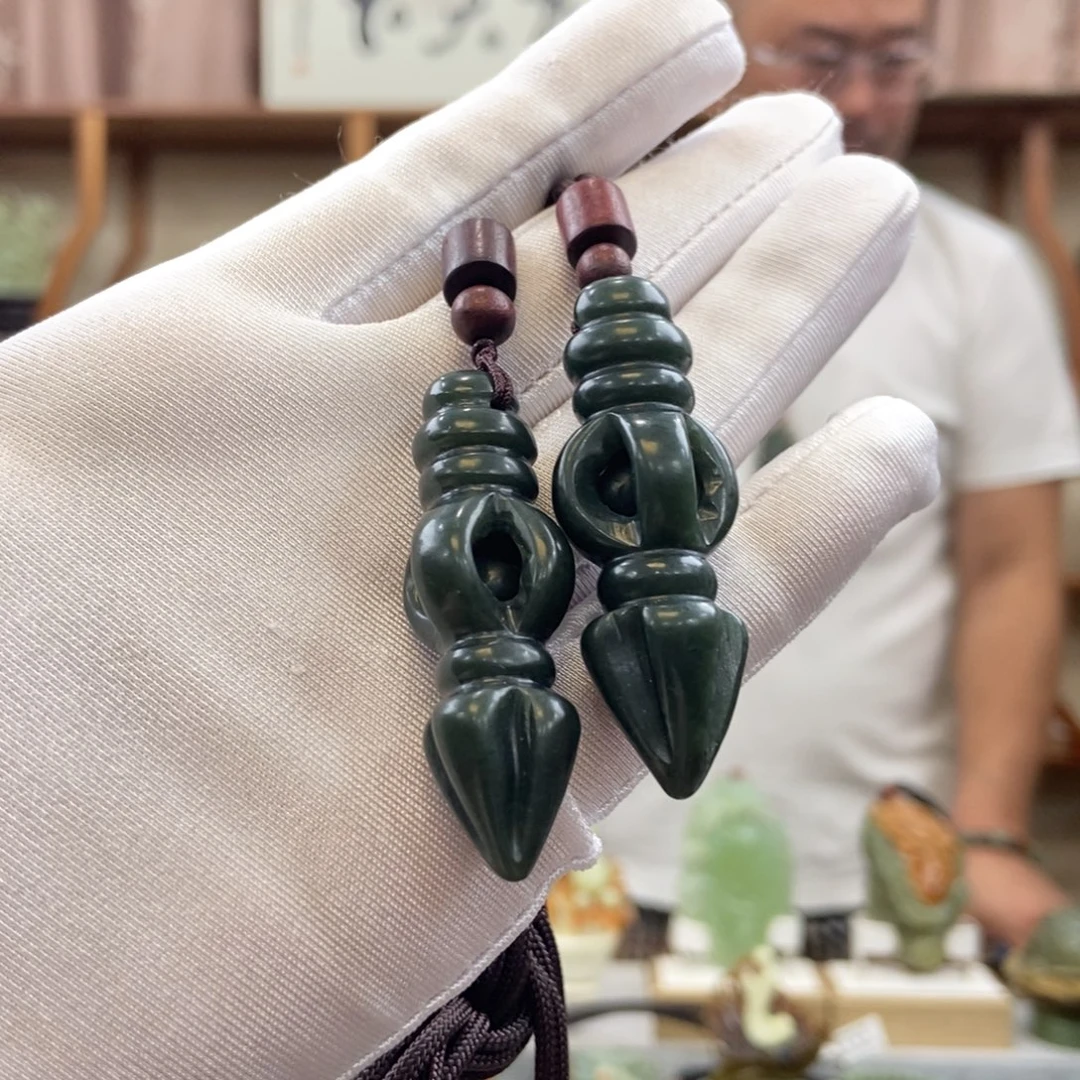 颈饰未镶嵌和田玉多样性发一件