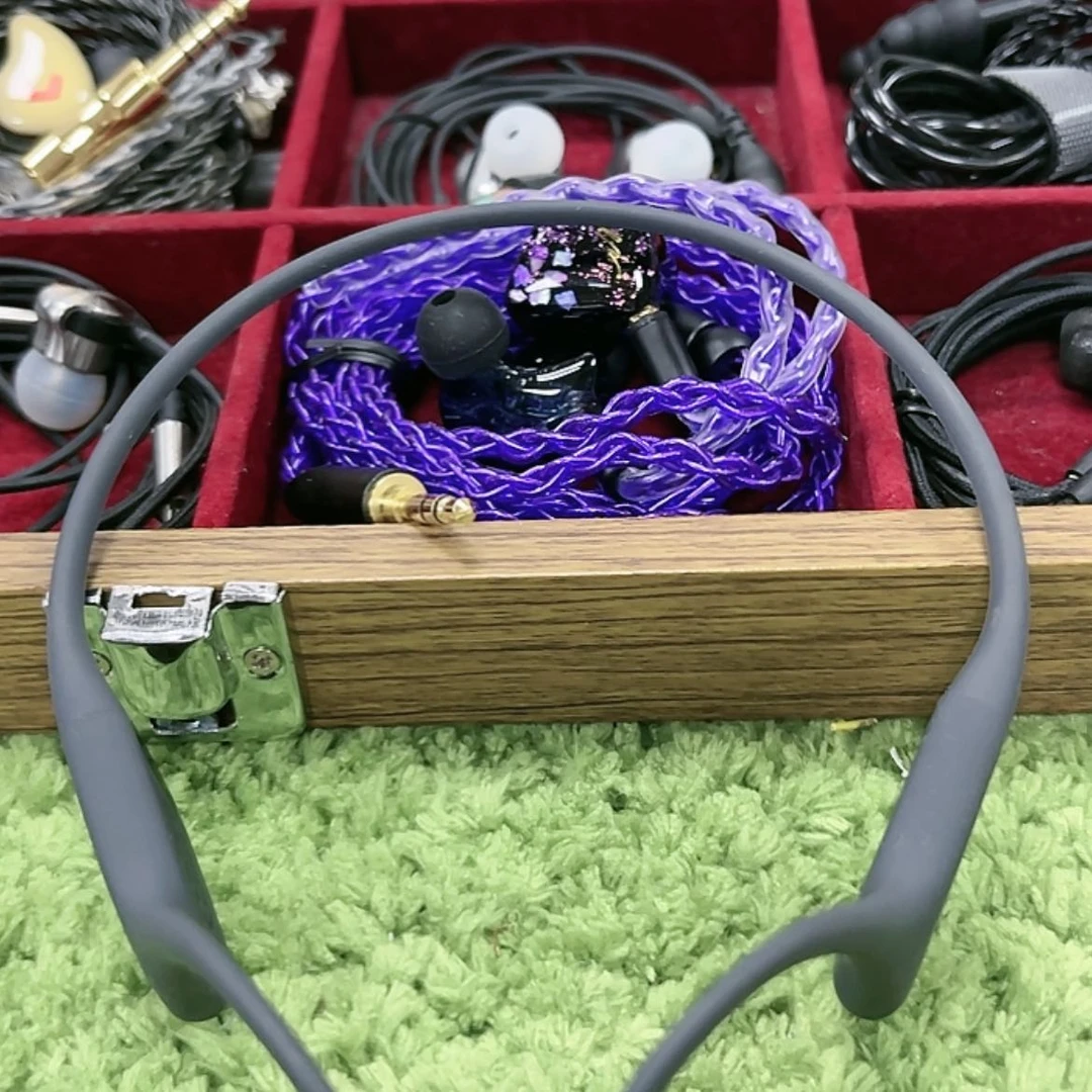 【闪购商品】99新?****?820