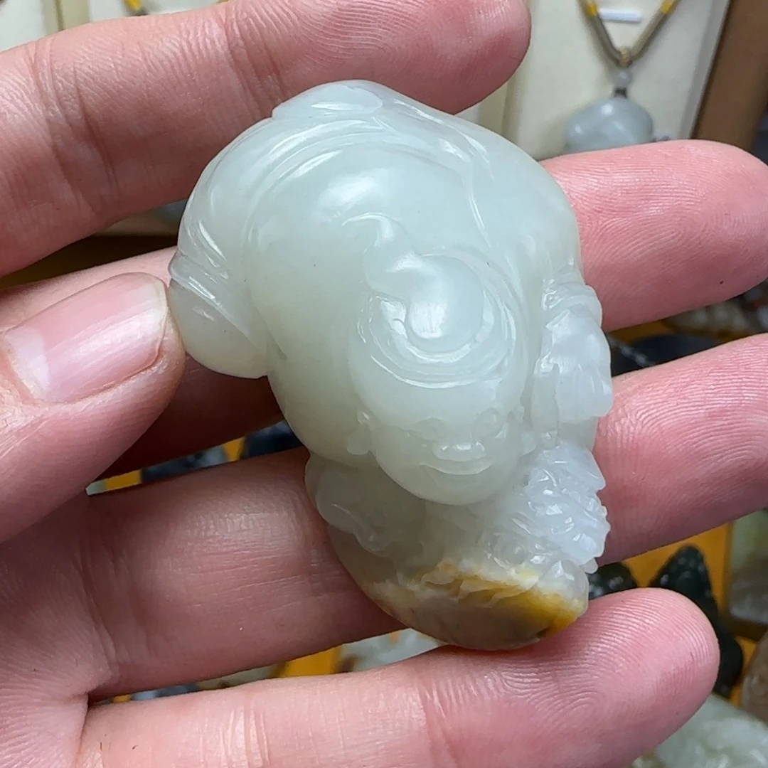 和田玉未镶嵌颈饰