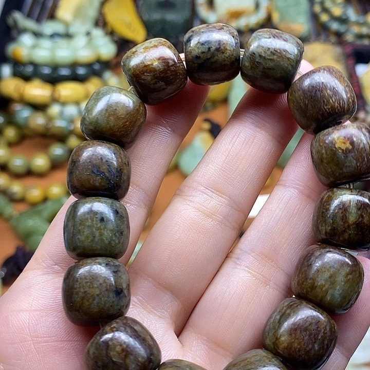 岫岩河磨玉（透闪石质玉）未镶嵌挂件