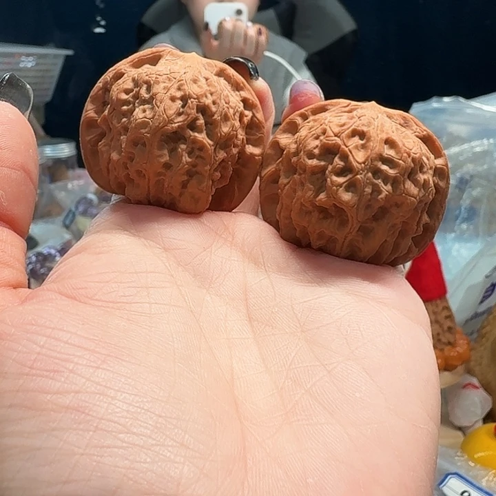 吊坠桃核血麒麟40尺