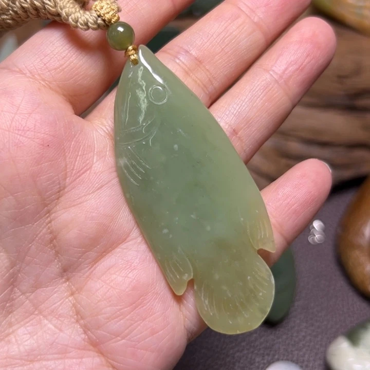 岫岩河磨玉（透闪石质玉）未镶嵌颈饰