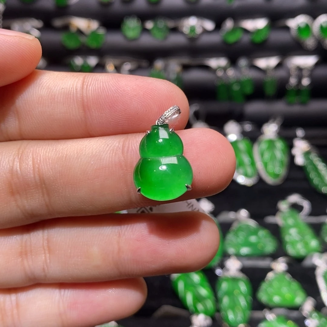 翡翠18K金镶嵌吊坠(不含链)天然翡翠
