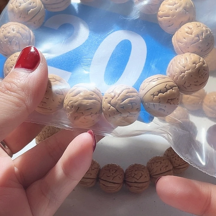 @***律吊坠桃核桃核手串肌肉20