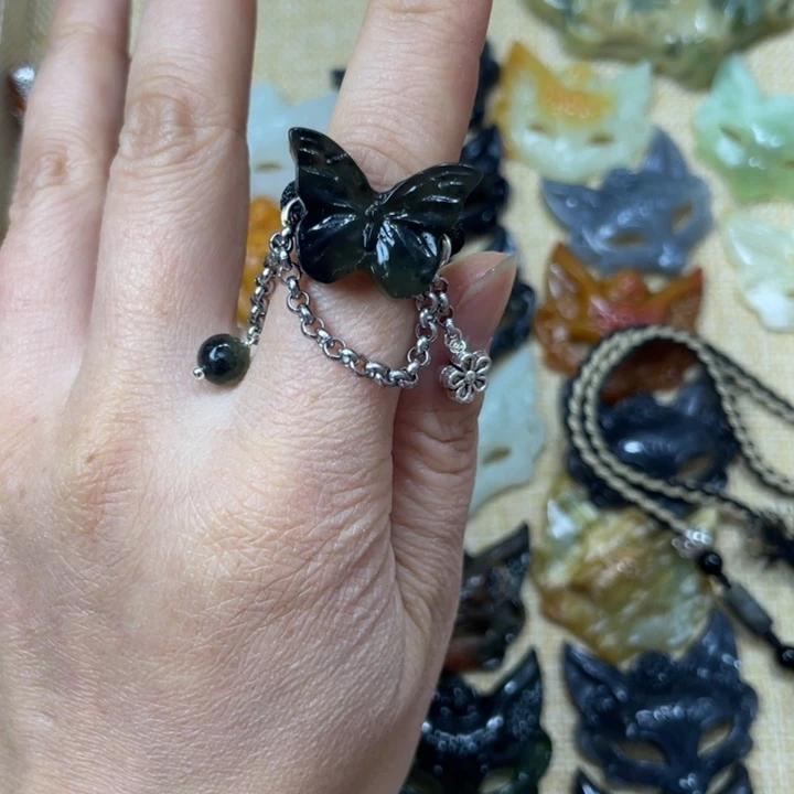 蛇纹石玉合金颈饰