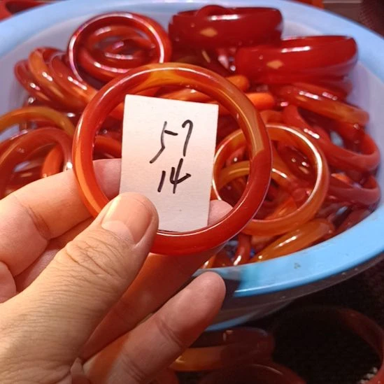 玛瑙/玉髓未镶嵌手镯