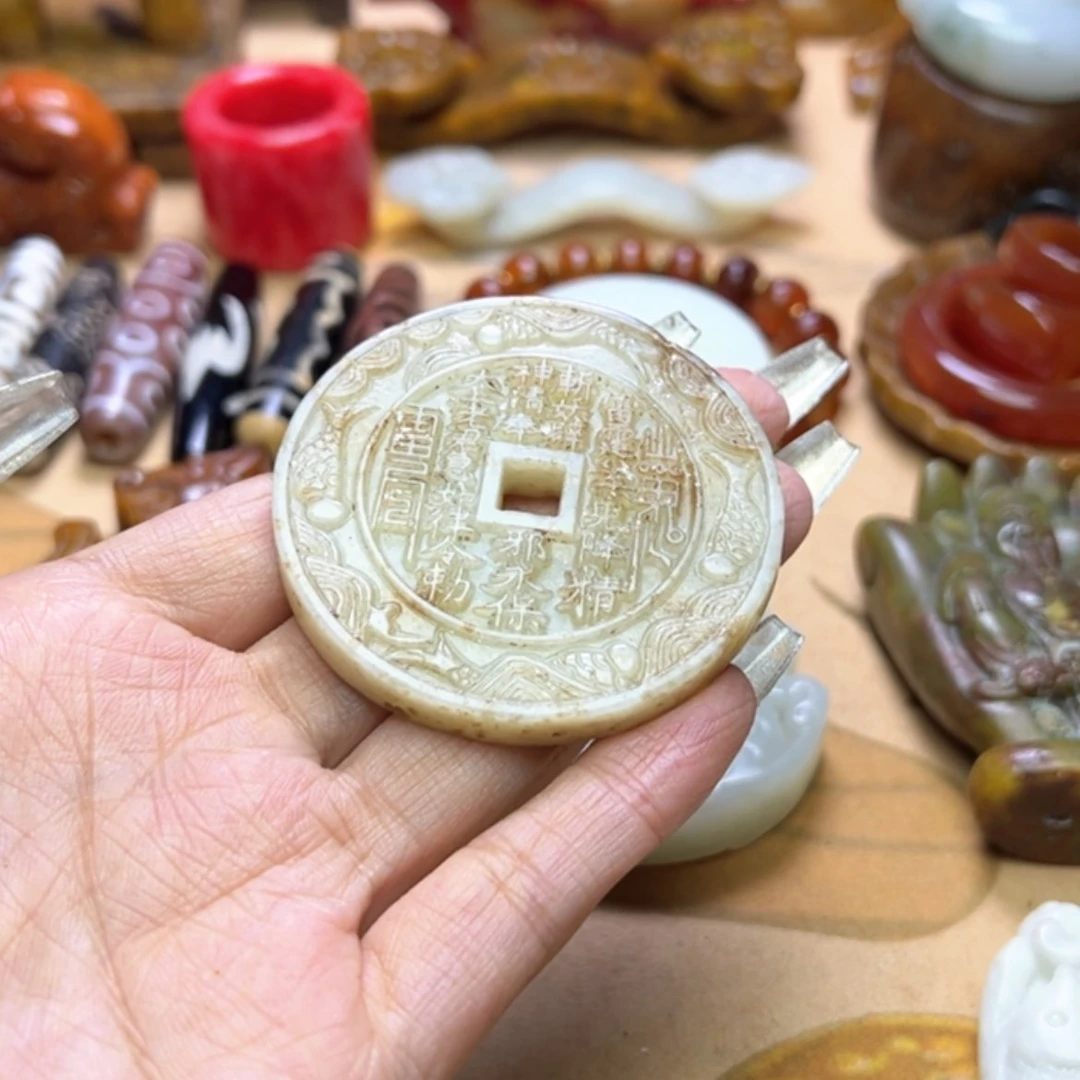 【闪购商品】蛇纹石玉颈饰未镶嵌