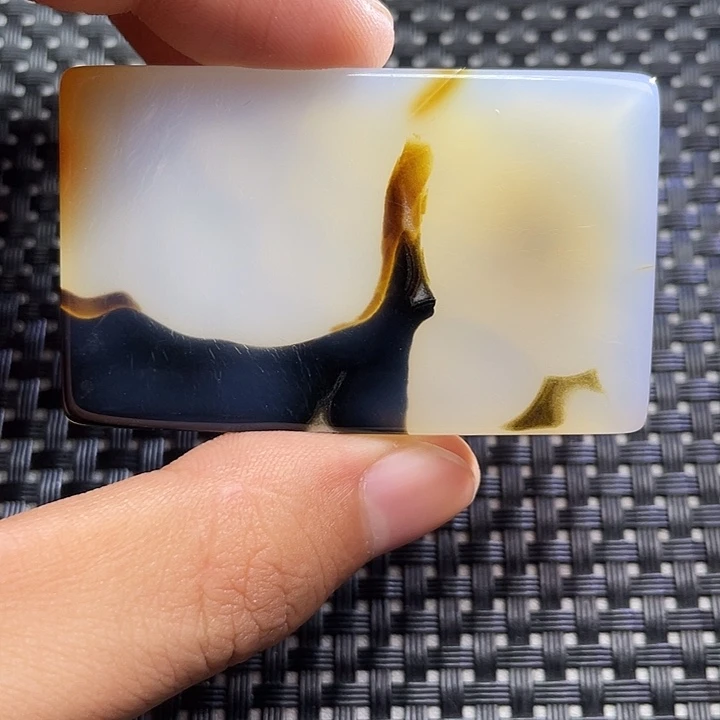 未镶嵌颈饰玛瑙/玉髓云****0