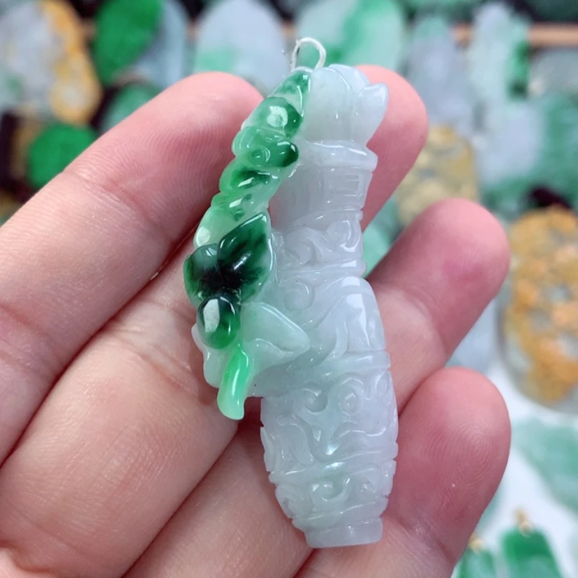 【闪购商品】翡翠未镶嵌吊坠(不含链)