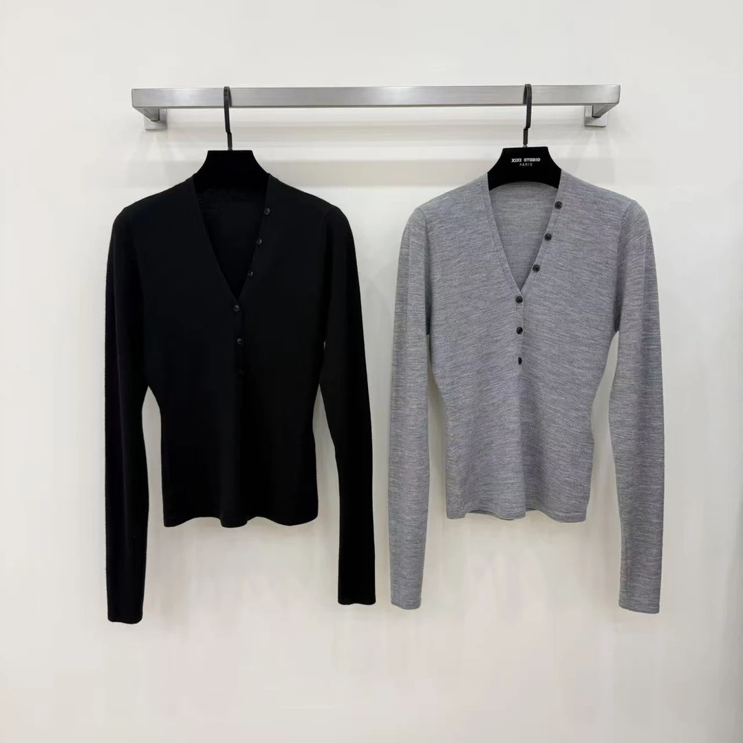 JIAYE CHAN小V领超弹力修身针织打底衫