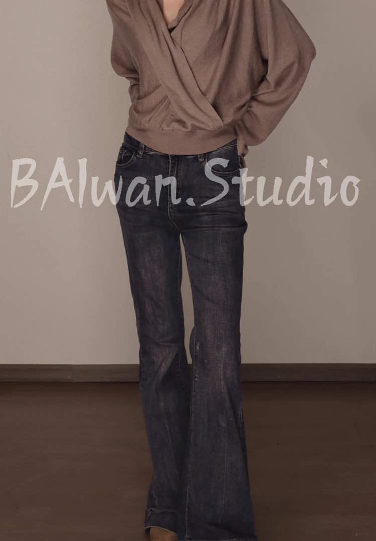 BAIwan”首尔艺术馆“牛仔擦色渐变显腿长显瘦百搭微喇长裤女