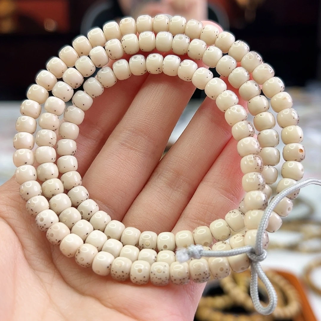 星月菩提手串Fqh6*5玉化粉冰 百分之70~80留白 针尖星