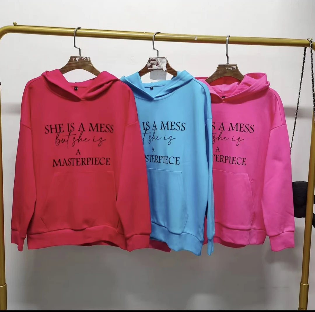 43-5 亮色系连帽卫衣