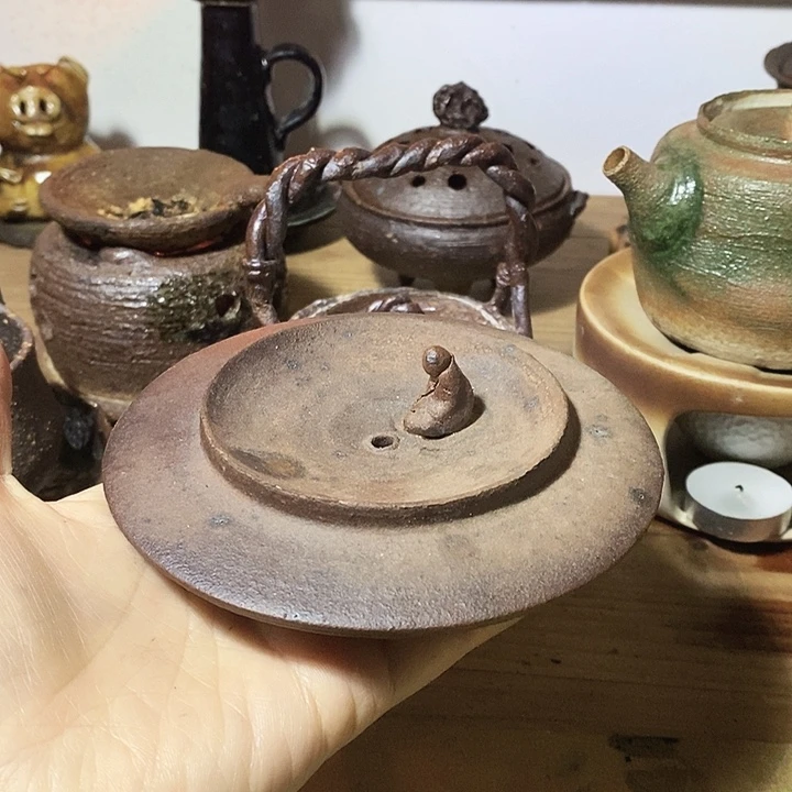 Y****c景德镇陶瓷艺术线香炉