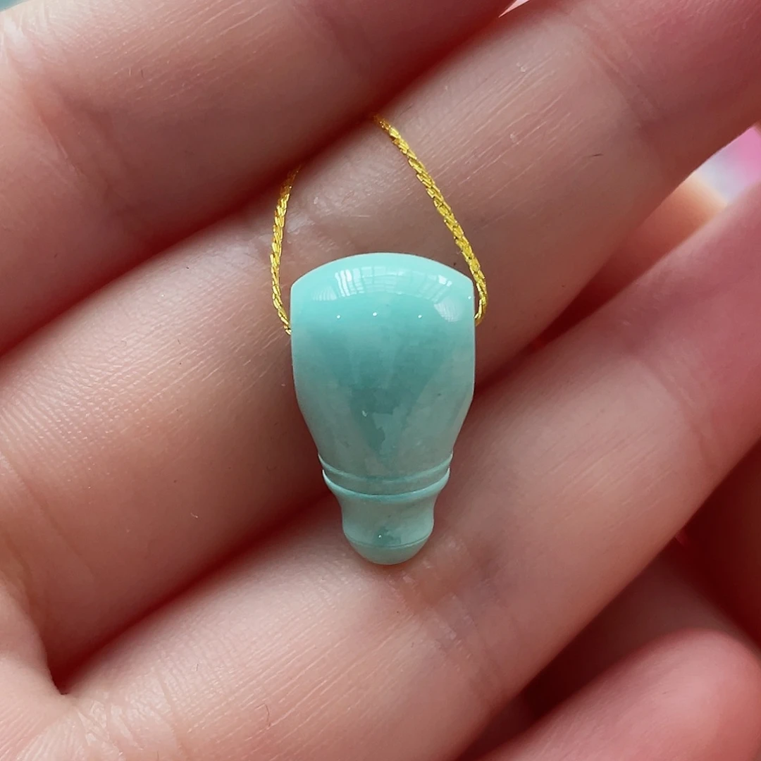 绿松石颈饰未镶嵌