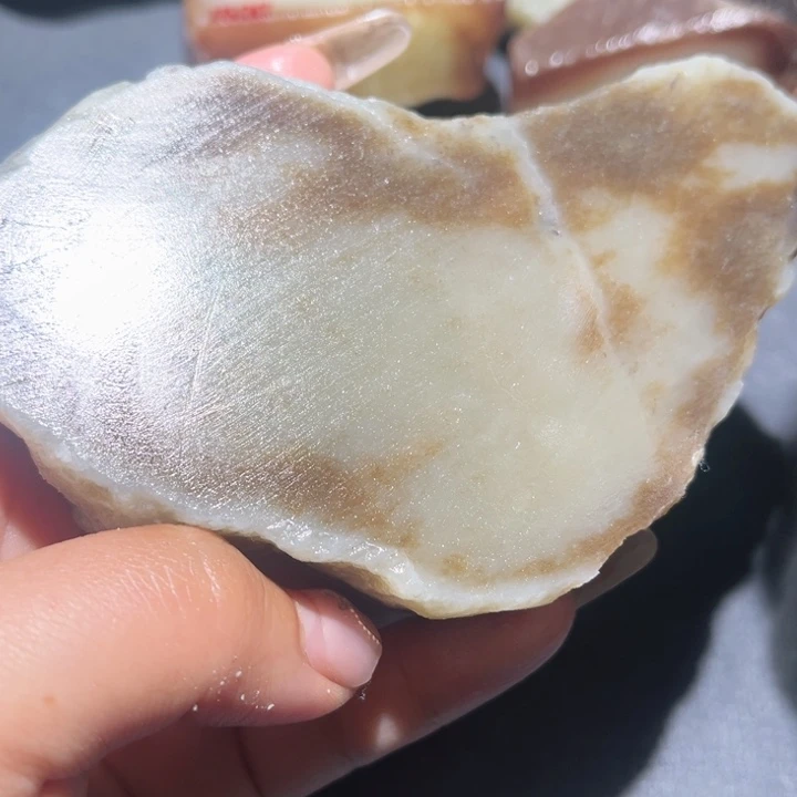 和田玉未镶嵌珠宝奇石