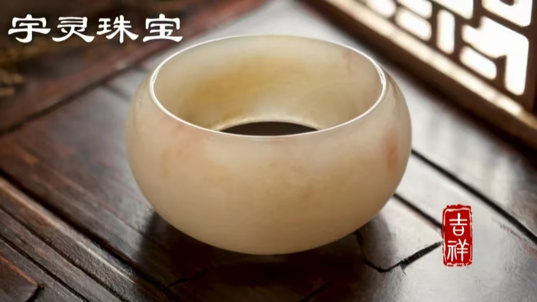 玉镯手镯礼物复古轻奢高级感天然玉石高性价比素款时尚纯手工女士