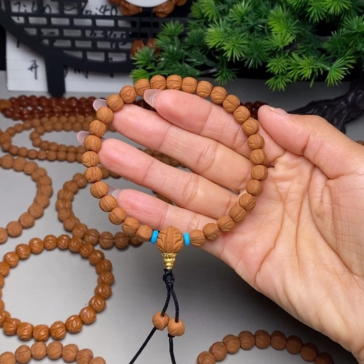 手串桃核玉龙脊手持