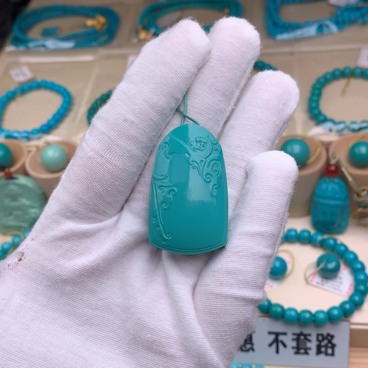未镶嵌绿松石珠宝奇石