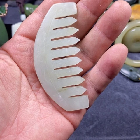 未镶嵌蛇纹石玉手链